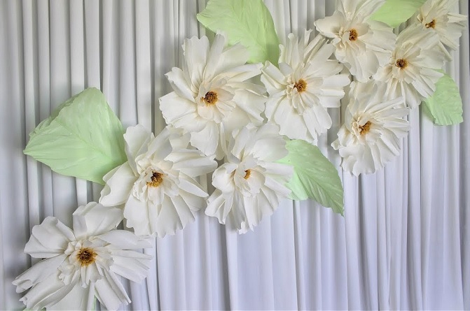 bed sheet backdrop ideas